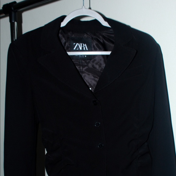 Must Go‼️ Brand New Zara Ruched Fitted Blazer. Read Description 👇 - Picture 10 of 12